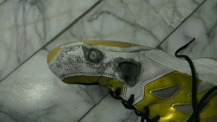 是否像我這雙破舊的鞋子一樣........